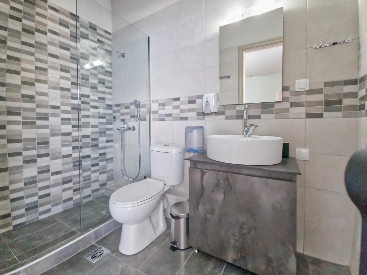 Epipleon Luxury Suites -105- Δωμάτιο 35Τμ Με Βεράντα 35Τμ Μπροστά Στη Θάλασσα Nafpaktos Ngoại thất bức ảnh